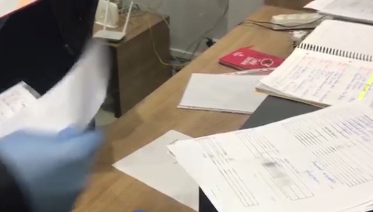 ‘Ramazan desteği’ vaadiyle dolandırıcılık: PTT kılığında kapıya gelip senet imzalatıyorlar ‘Ramazan desteği’ vaadiyle dolandırıcılık: PTT kılığında kapıya gelip senet imzalatıyorlar