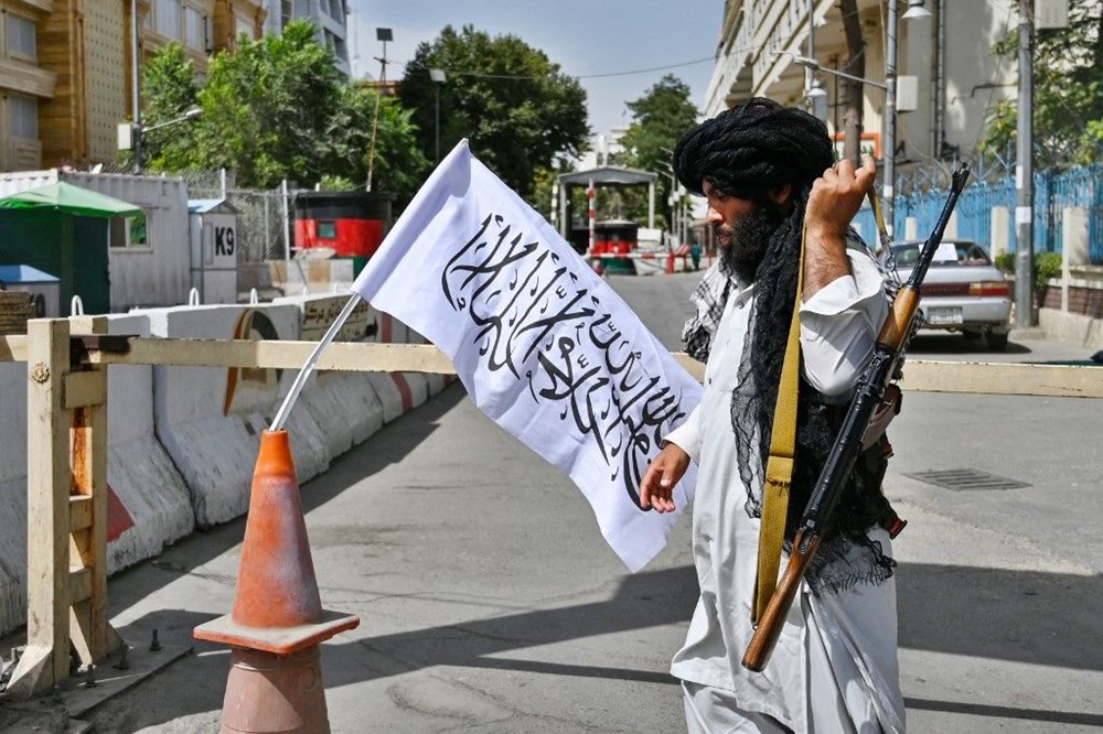 Taliban'ın ardından Kabil’de hayat: Kadınlar sokaklardan silindi - 4