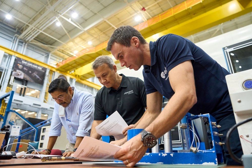 Alper Gezeravcı çalışmalarına başladı, İlk Türk Astronot uzayda hangi görevleri gerçekleştirecek? - 10