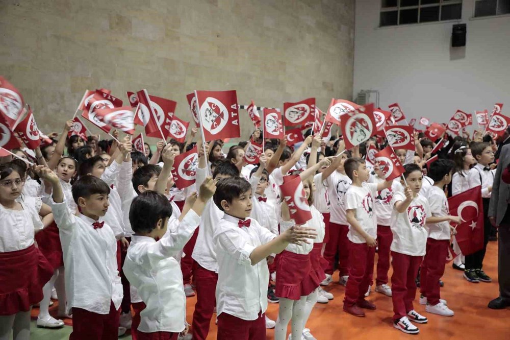 23 Nisan ile ilgili şiirler 2025: En hoş, tanınan 23 Nisan şiirleri kısa ve uzun 76 TIOQicCj80uOiN VllaRsw