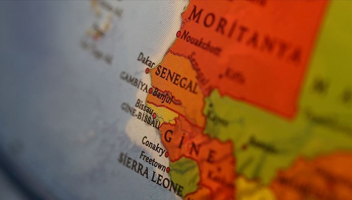 Senegal'de cumhurbaşkanlığı seçiminde 20 aday yarışacak