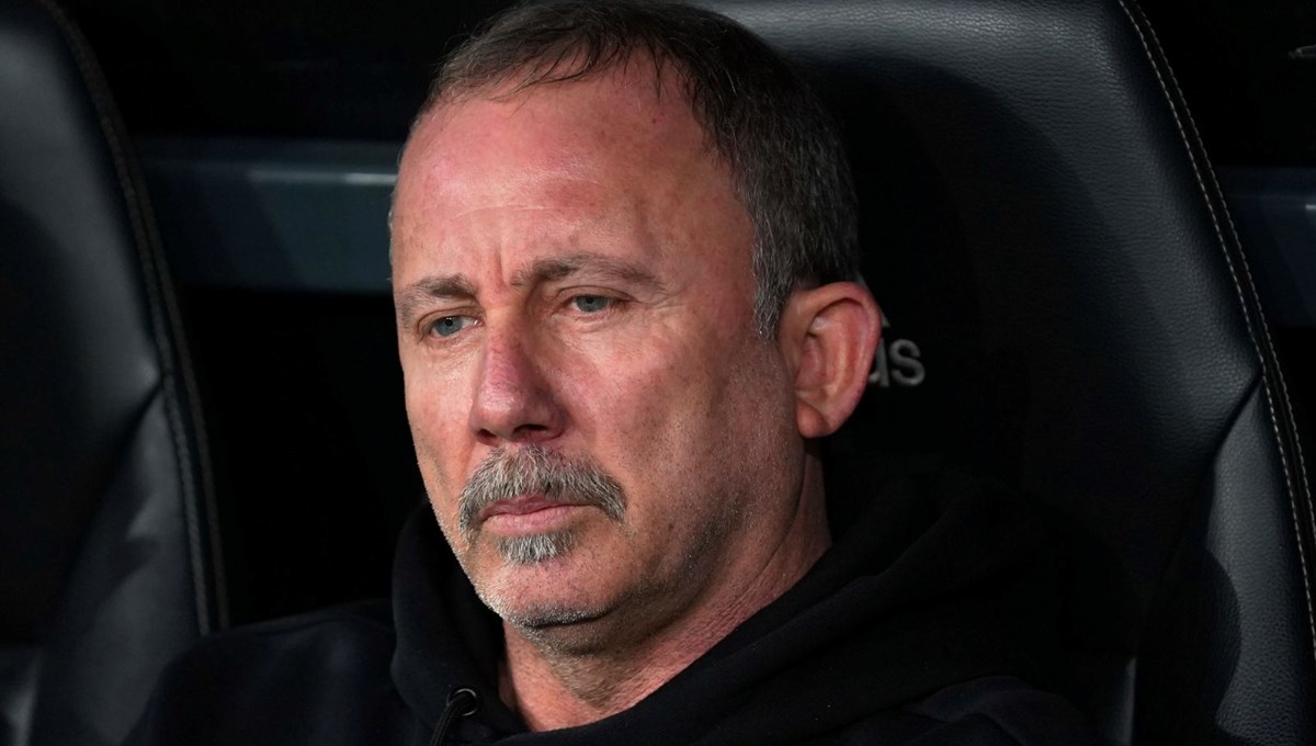 Beşiktaş'ın başında F.Bahçe'ye ilk kez kaybetti