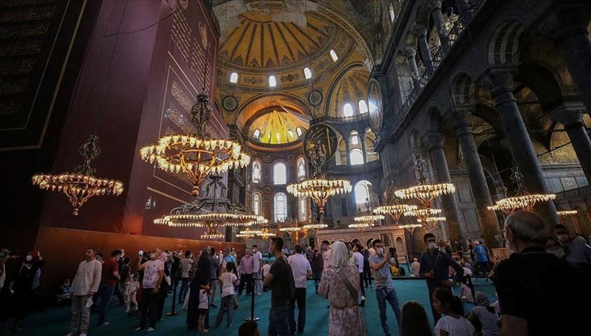 Ayasofya'nın kapısının kırılmasına ilişkin davada istenen ceza belli oldu