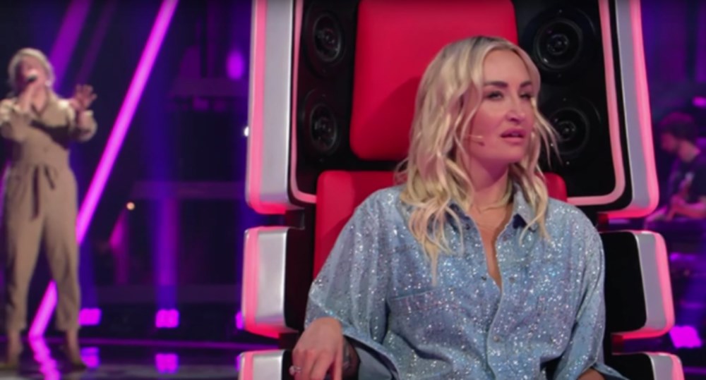 Zeynep avcı, yeni şarkısı çığ’ı sony music türkiye etiketiyle Türk yarışmacı Zeynep Avcı 'Voice of Germany'yi salladı - Magazin Haberleri