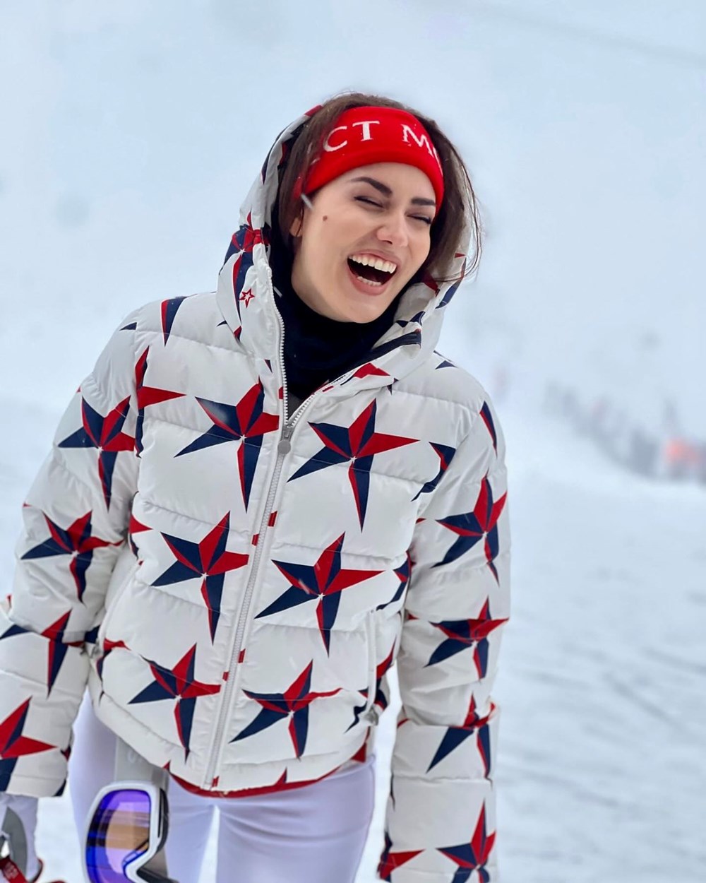 Fahriye Evcen'in kar pozlarına beğeni yağdı - 13