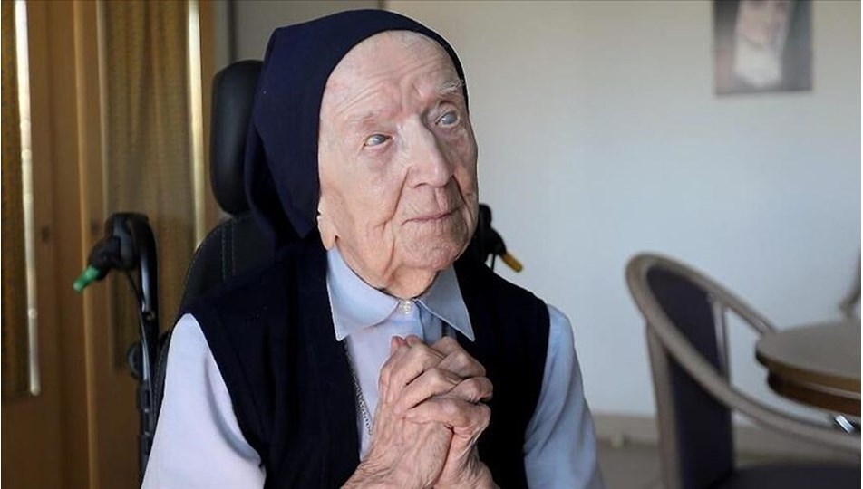 'Avrupa'nın en yaşlı insanı' rahibe Lucile Randon Covid-19'u yendi