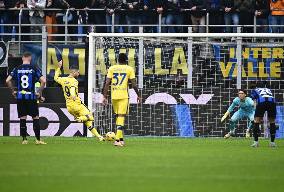 Hellas Verona son dakika penaltısı kaçırdı Inter kazandı - 1
