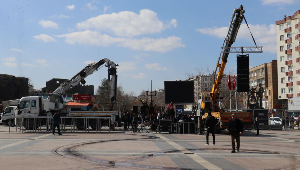 DEM Parti 17.00’de açıklama yapacak: Diyarbakır’da ses sistemi ve dev ekran kuruluyor