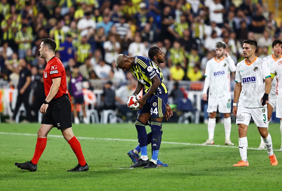 Fenerbahçe'de Talisca kararı - 1