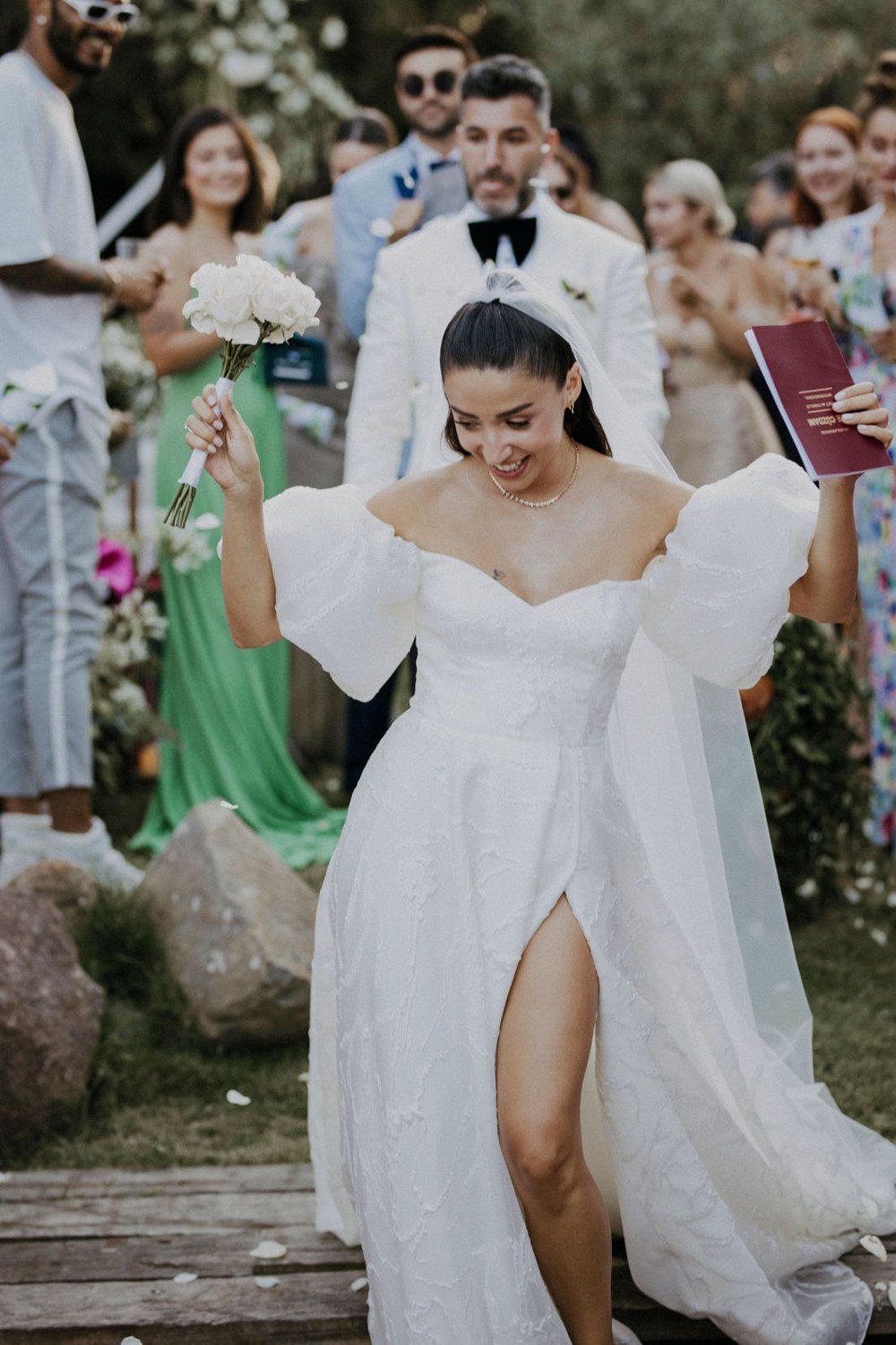 Zeynep Bastık ile Tolga Akış evlendi - 1