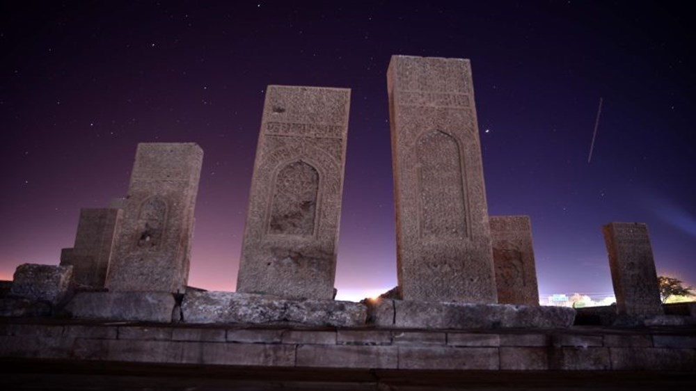 Dünyanın en büyük Türk-İslam mezarlığı: Ahlat Selçuklu Meydan Mezarlığı - 5