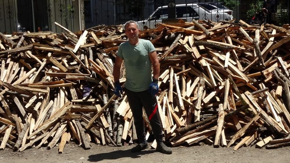 Günde 12 yumurta yiyip odun kırıyor, ayda 80 bin lira kazanıyor 74 TPnXJR0AHkarUom5zLw8ow