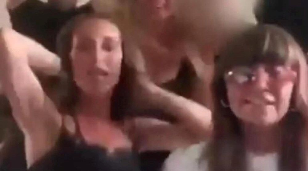 Finlandiya Başbakanı Sanna Marin parti görüntülerinin ardından konuştu: Kızgınım - 6