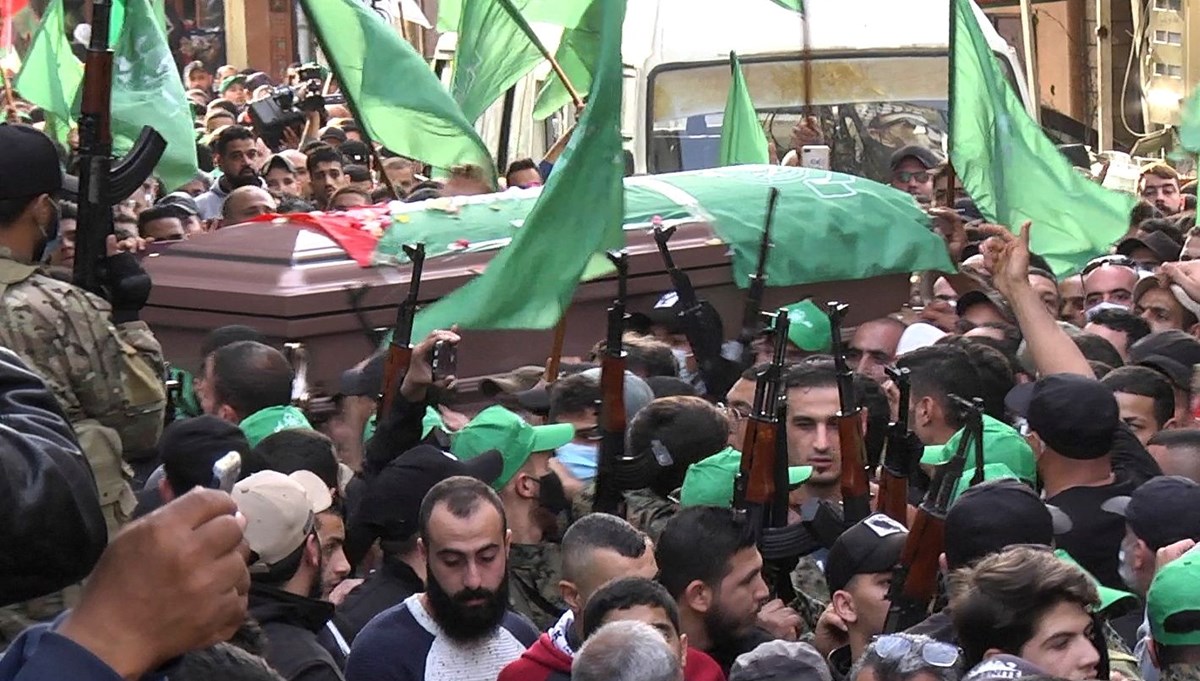 Lübnan'da Hamas üyesinin cenazesinde kalabalığa ateş açıldı: 4 ölü