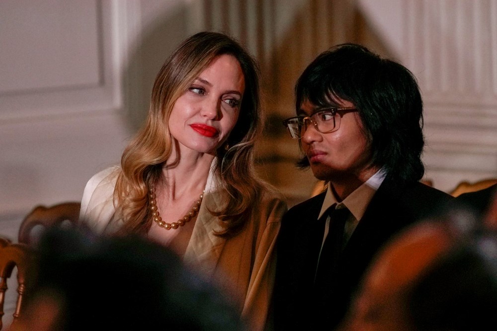 Angelina Jolie ve oğlu Maddox Beyaz Saray'da - 6