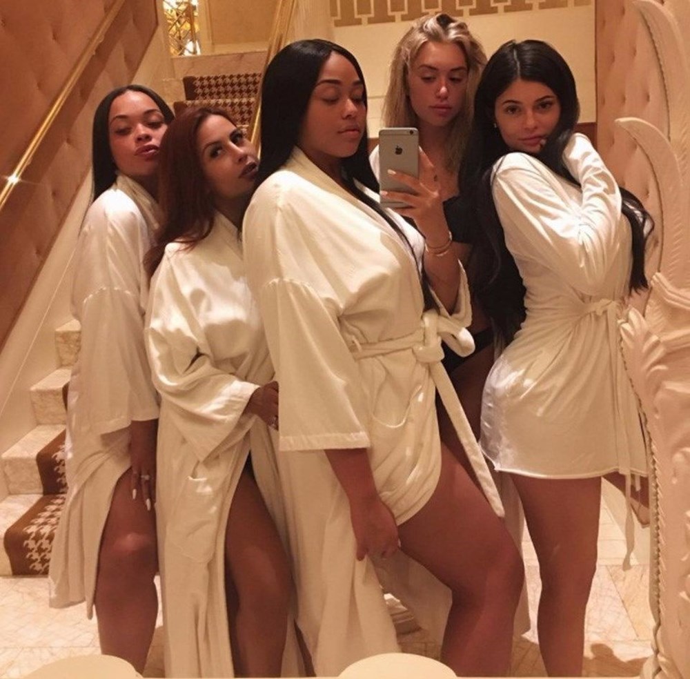 Kylie Jenner�dan şifreli mesaj (Bebek kız mı?) Magazin