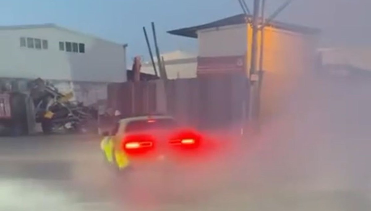 Bursa'da yol ortasında drift atan sürücüye 33 bin lira ceza Bursa'da yol ortasında drift atan sürücüye 33 bin lira ceza