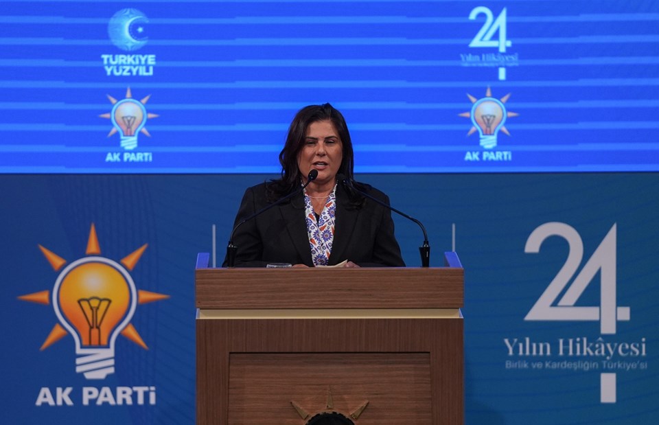 CHP'den istifa eden Aydın Büyükşehir Belediye Başkanı Özlem Çerçioğlu, AK Parti'de - 2