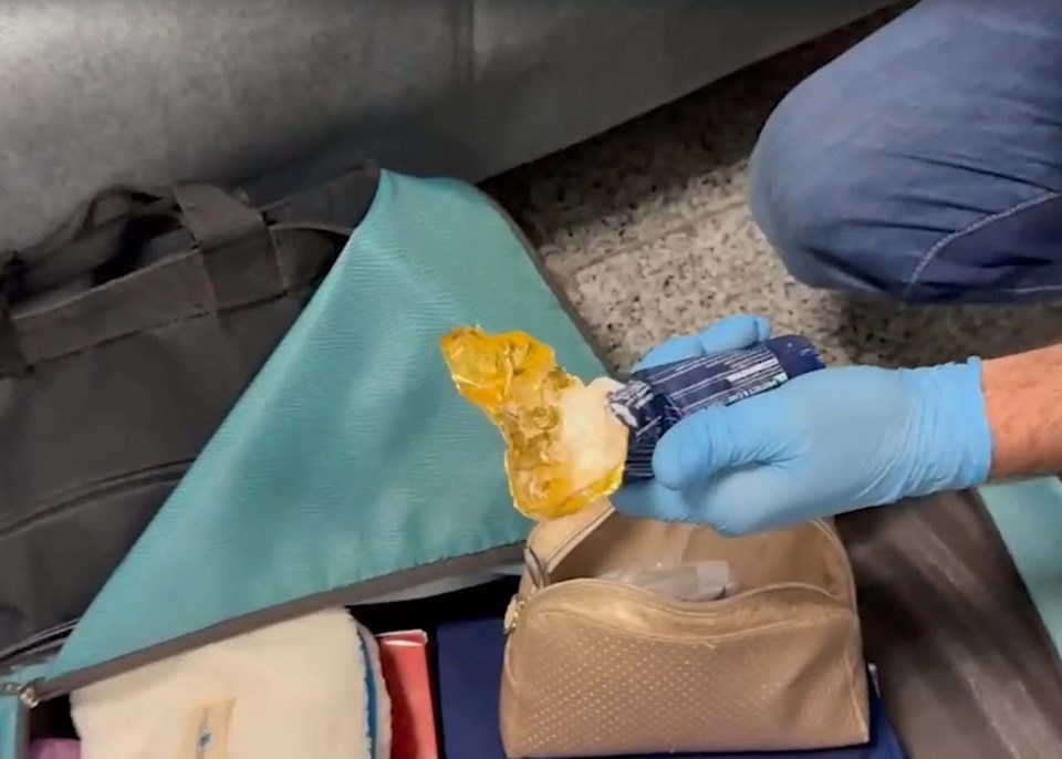 Diş macunu tüplerine tarihi eserleri saklamışlar: Piyasa değeri 20 milyon lira - 1