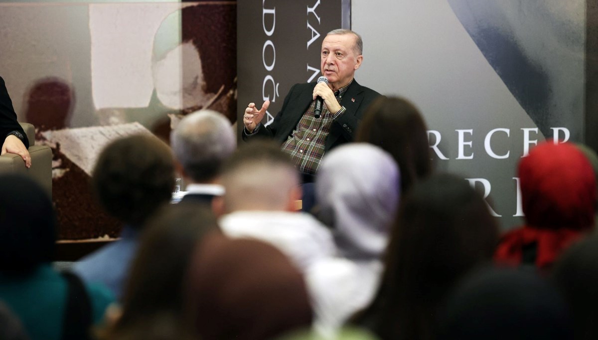 Cumhurbaşkanı Erdoğan: Dünya çok farklı bir yere evriliyor, önümüzdeki 2-3 ay çok önemli Cumhurbaşkanı Erdoğan: Dünya çok farklı bir yere evriliyor, önümüzdeki 2-3 ay çok önemli