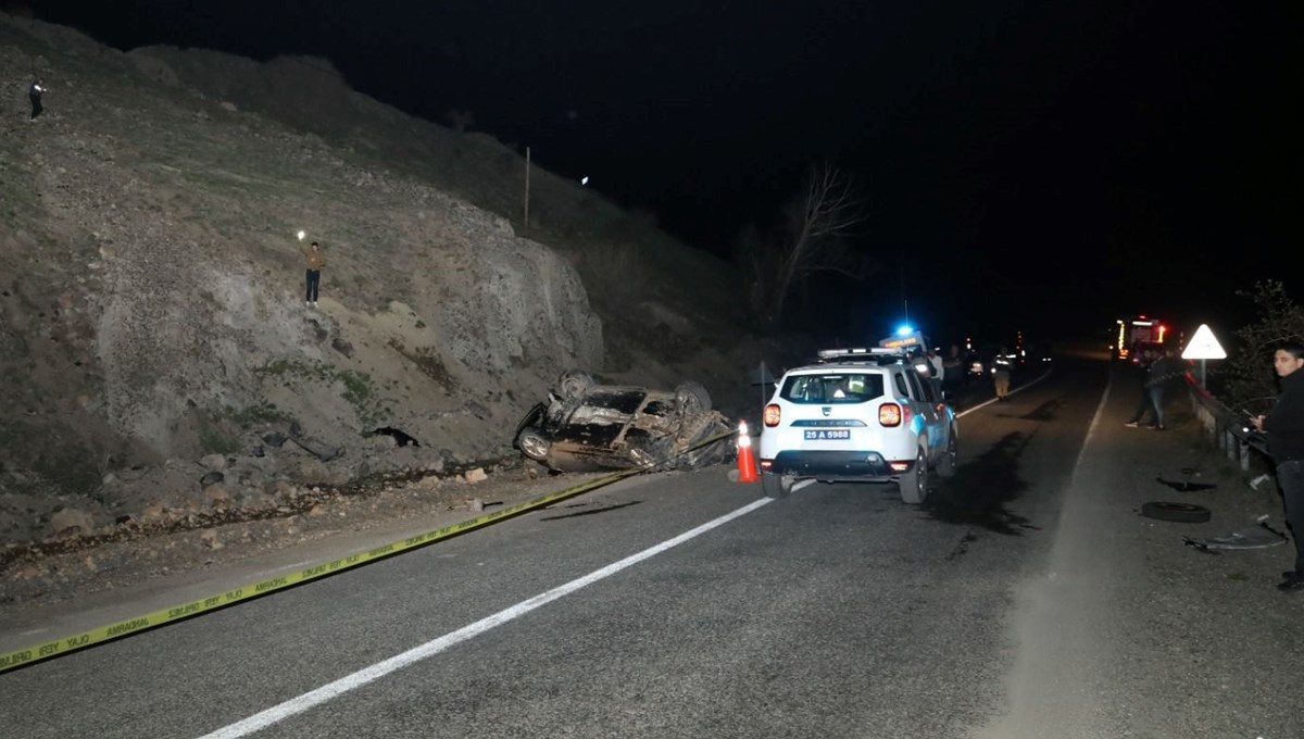 Erzurum’da feci kaza: 3 ölü, 2 yaralı Erzurum’da feci kaza: 3 ölü, 2 yaralı
