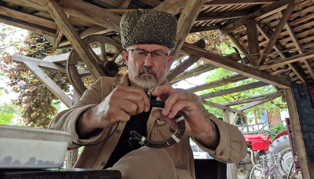 Çocukluk hobisini sanata dönüştürdü