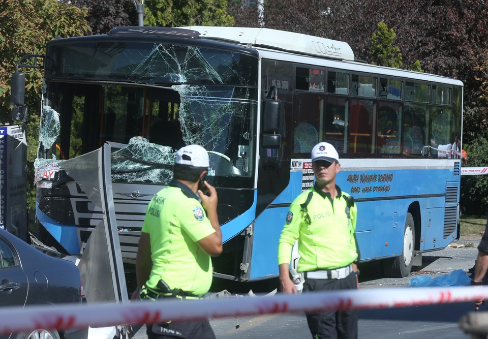 SON DAKİKA: Ankara'da halk otobüsü durağa girdi: 4 ölü - 1