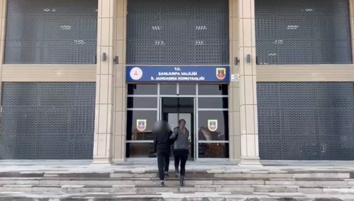 Şanlıurfa'da kadın terörist teslim oldu Şanlıurfa'da kadın terörist teslim oldu