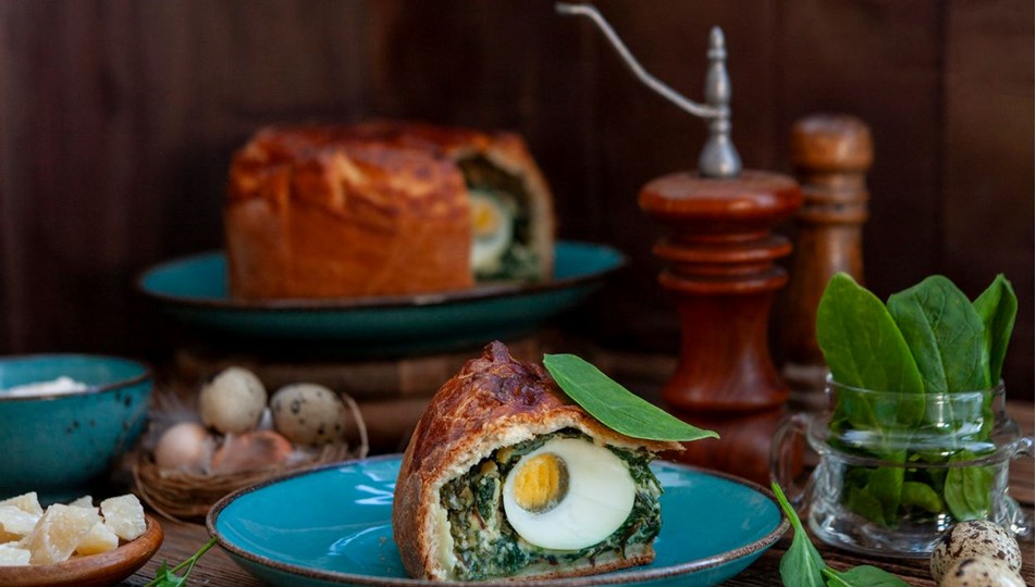 Ispanaklı Paskalya turtası