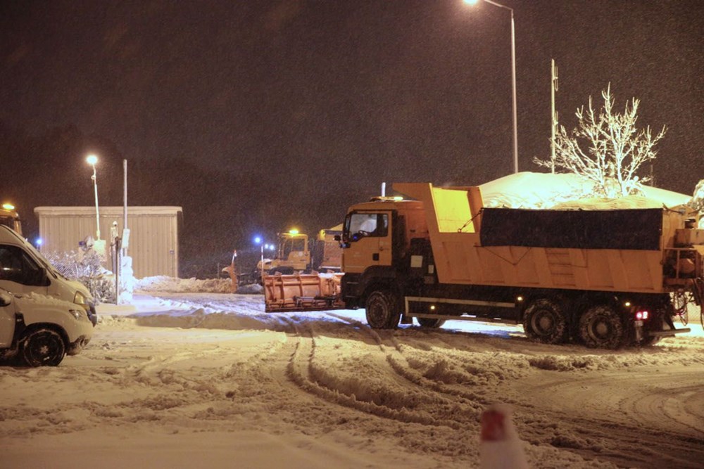Ulaşıma kar yağışı engeli | Hangi yollar kapandı? İşte yollarda son durum - 3