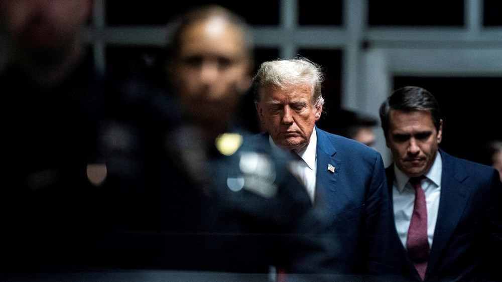 Trump'ın "sus payı" davasında ilk gün sona erdi - 1
