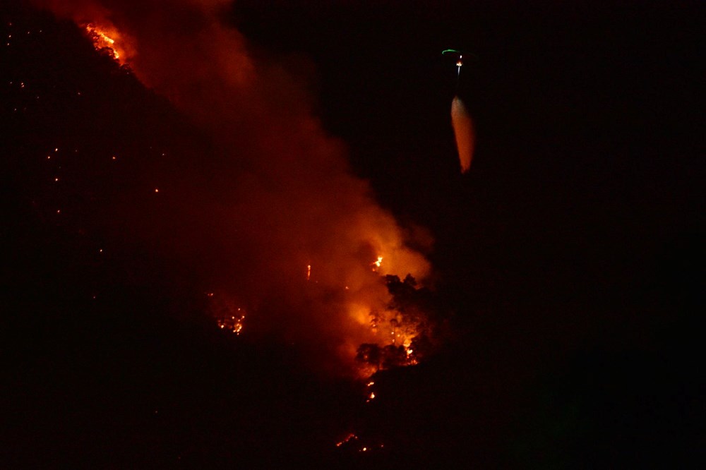 Antalya Kemer'deki orman yangını 4. gününde - 3