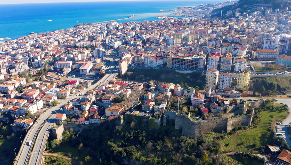 Trabzon'daki uyuşturucu operasyonunda yakalanan 6 zanlı tutuklandı