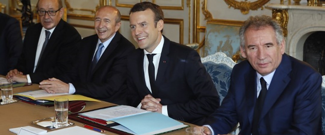 Fransa'da 4 bakan görevlerinden istifa etti NTV
