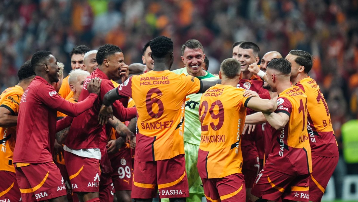 Galatasaray'a şampiyonluk piyangosu Galatasaray'a şampiyonluk piyangosu