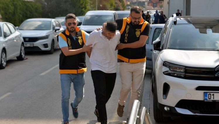 Adana’da galericiye ruhsatsız silah baskını