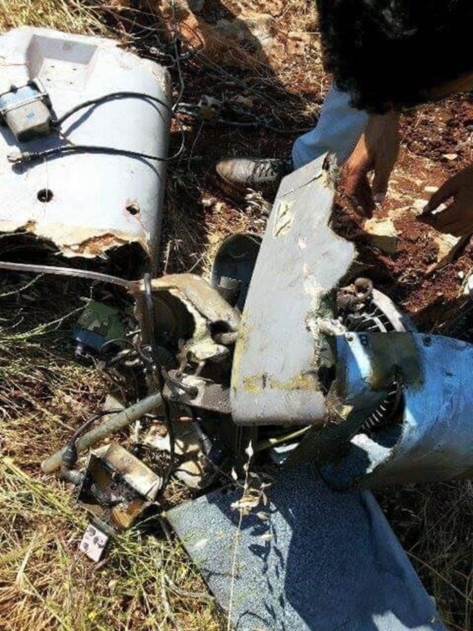 Türk F-16'ların düşürdüğü Suriye'ye ait hava aracının fotoğrafları - 3