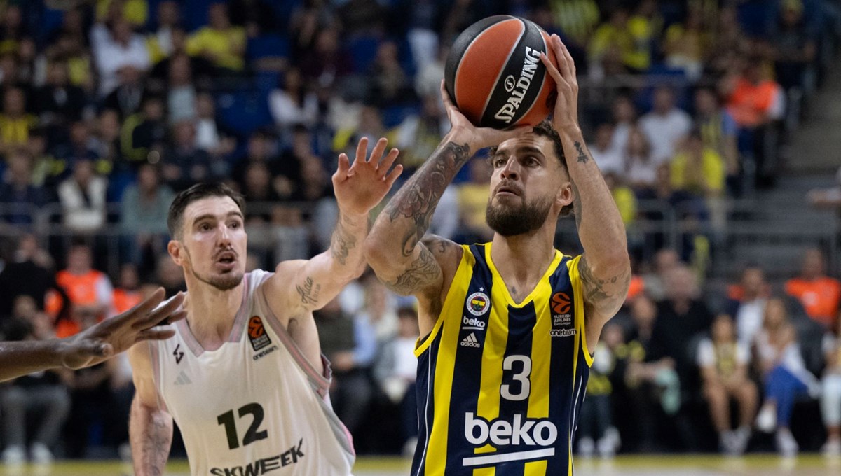Fenerbahçe Beko, geriden gelerek kazandı Fenerbahçe Beko, geriden gelerek kazandı