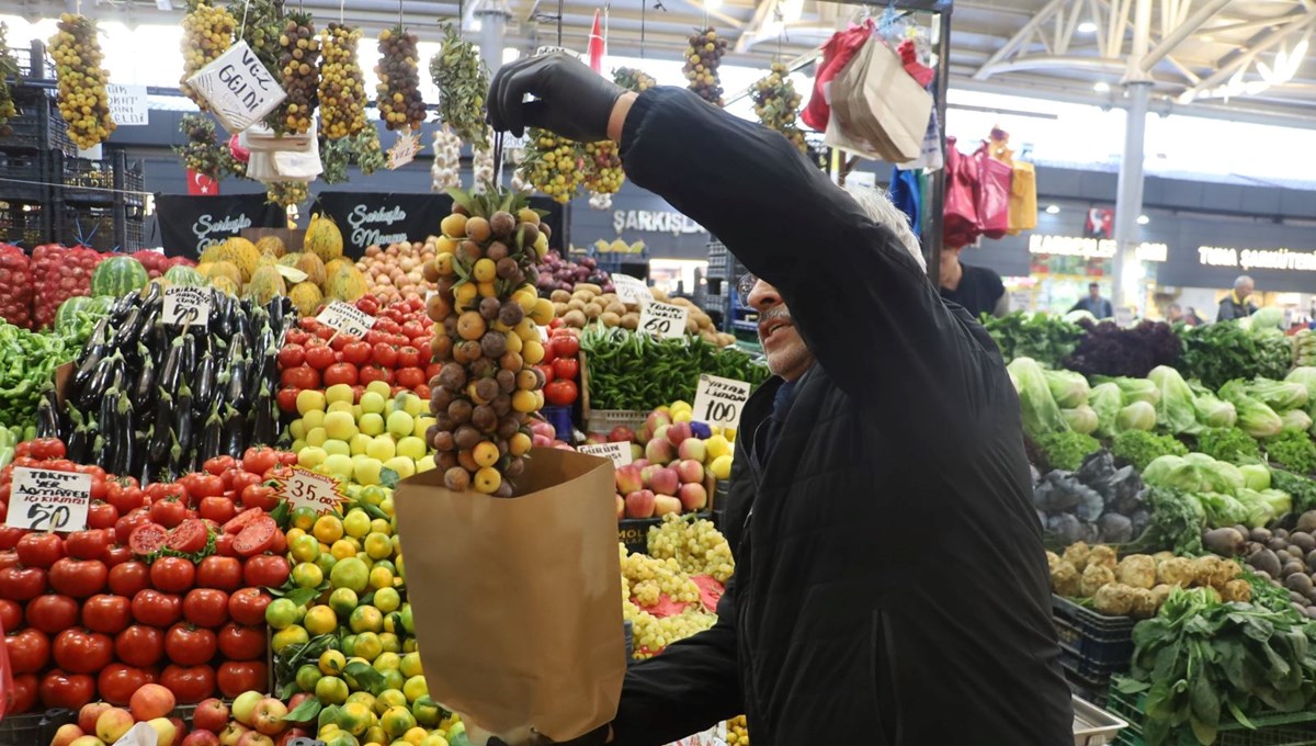 2 yılda bir yetişiyor, pazarda 300 lira: Çürüyünce tüketilen şifa meyvesi