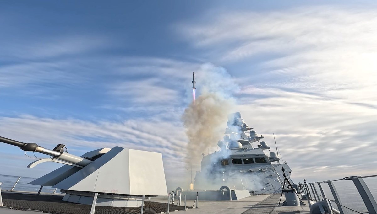MİDLAS, ilk füze atışını TCG İstanbul'dan yaptı MİDLAS, ilk füze atışını TCG İstanbul'dan yaptı