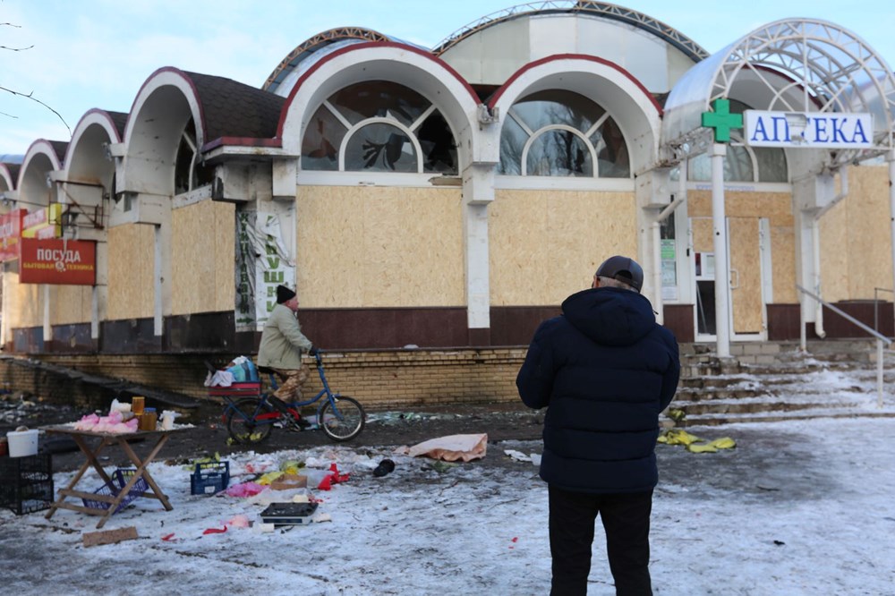 Donetsk'te pazarda patlama: 27 kişi öldü - 5