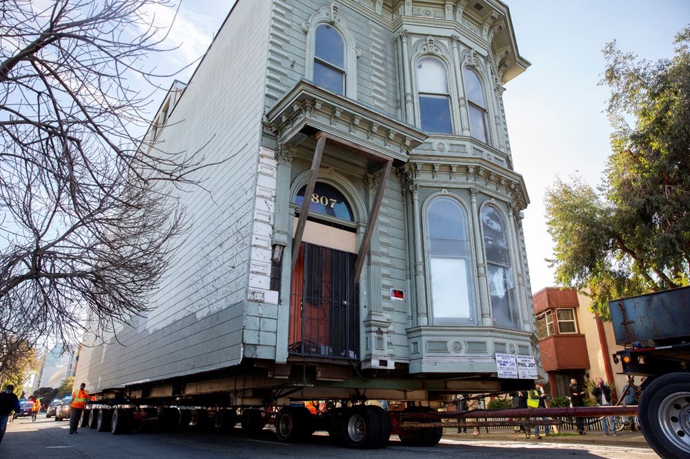 ABD'de 139 yıllık ev yeni adresine taşındı | NTV