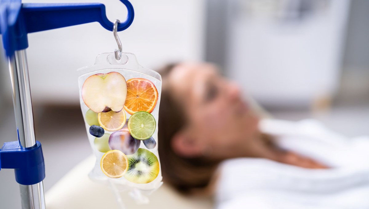 Ölüme götüren serum çılgınlığı: Fenomenlerin önerisi atom, vitamin kokteyli, gençleşme iksirine dikkat! Ölüme götüren serum çılgınlığı: Fenomenlerin önerisi atom, vitamin kokteyli, gençleşme iksirine dikkat!