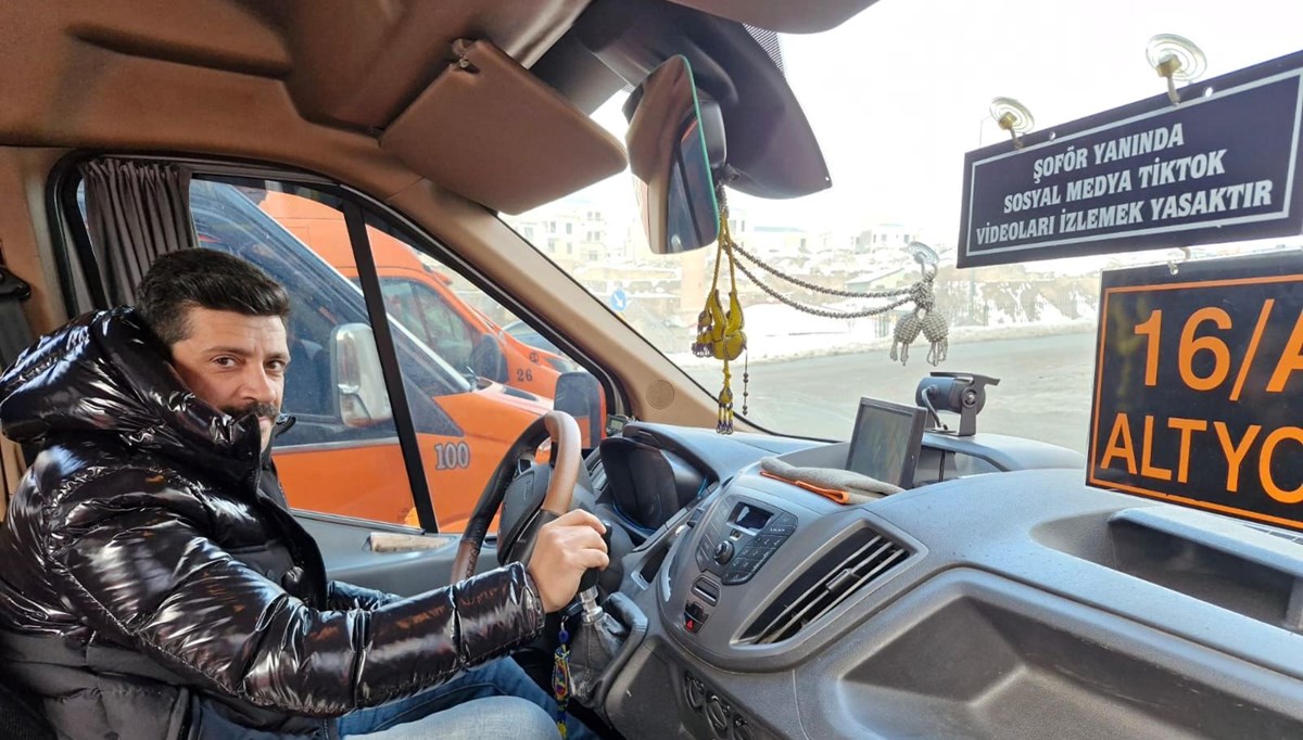 Minibüs şoföründen TikTok yasağı Minibüs şoföründen TikTok yasağı