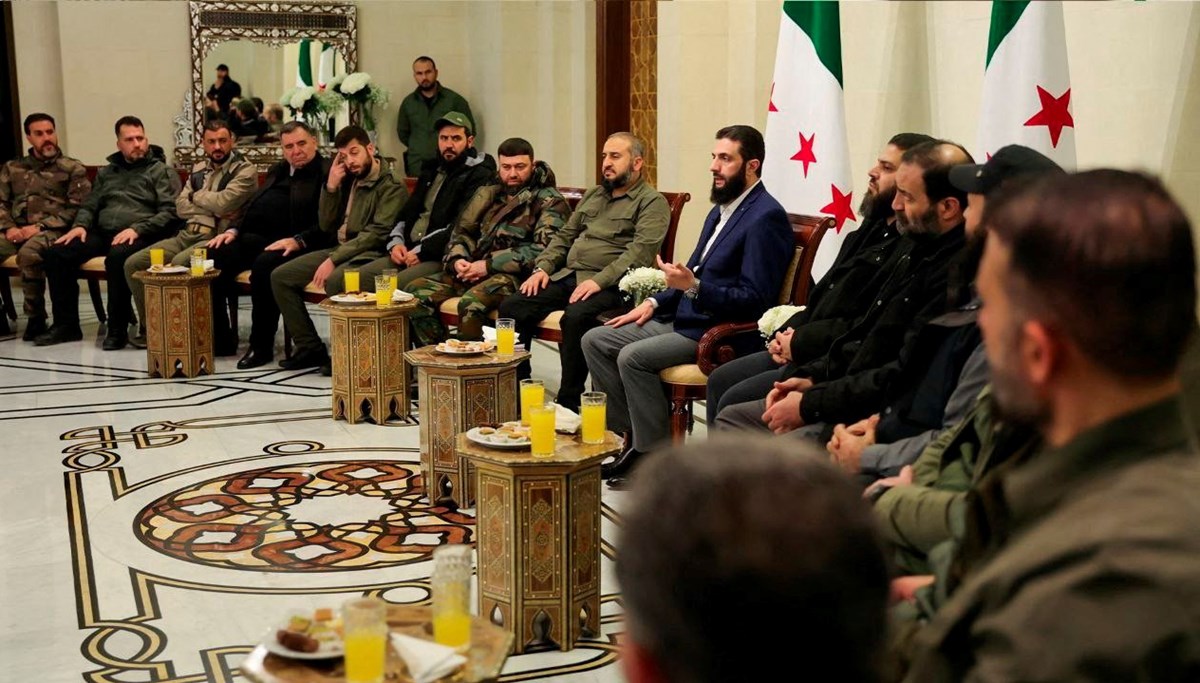 Tartus'ta Esad destekçilerine operasyon başlatıldı: Bir kısmı etkisiz hale getirildi Tartus'ta Esad destekçilerine operasyon başlatıldı: Bir kısmı etkisiz hale getirildi