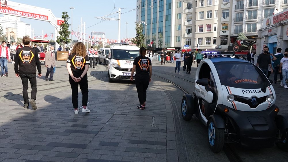 Taksim'de drone'lu maske denetimi - 6