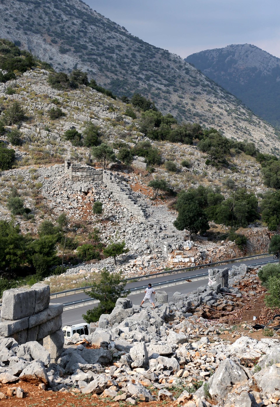 Büyük İskender'in fethedemediği Termessos'ta 2300 yıllık yol bulundu - 1