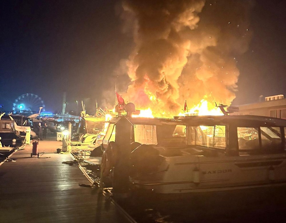 Tuzla marinada 4 tekne alev alev yandı 72 TkQJgrC9n0yUPJmpUpm8qQ