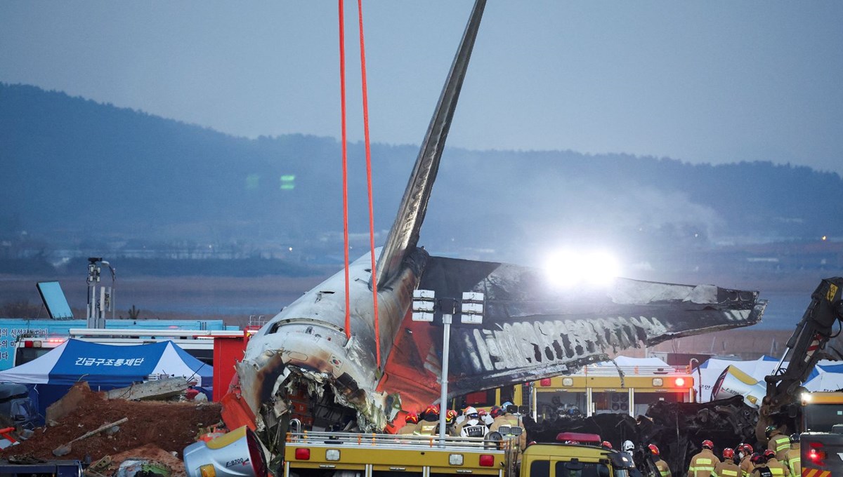 Güney Kore'de havalimanına baskın: Jeju Air başkanına ülkeden çıkış yasağı getirildi