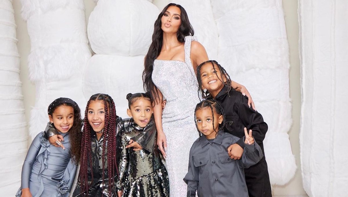 Kim Kardashian'ın çocuklarının Paw Patrol: Süper Film seslendirme ücreti ortaya çıktı Kim Kardashian'ın çocuklarının Paw Patrol: Süper Film seslendirme ücreti ortaya çıktı